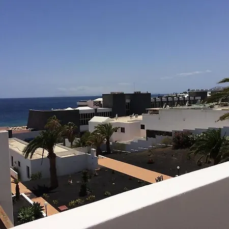 شقة Front Line, Contemporary, Newly Refurbished, Stunning Sea Views, Pool, Wifi, Sky *