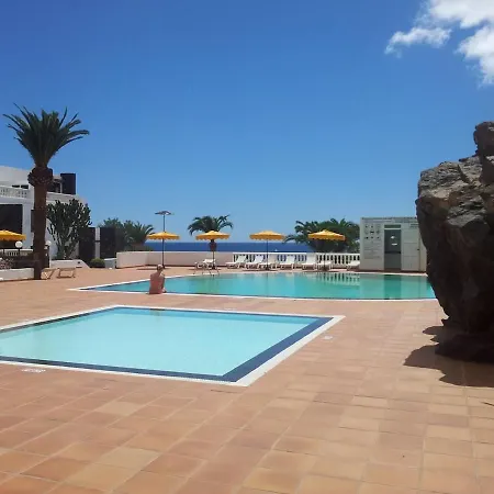 Front Line, Contemporary, Newly Refurbished, Stunning Sea Views, Pool, Wifi, Sky *