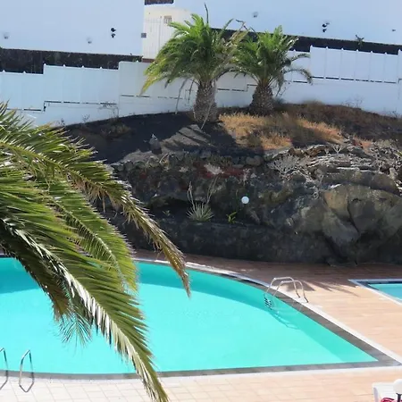 Front Line, Contemporary, Newly Refurbished, Stunning Sea Views, Pool, Wifi, Sky